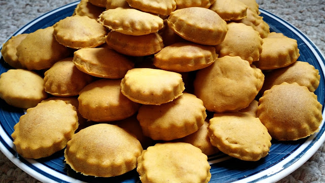 Treats, cookies, biscuits -- whatever you call them, here they are!
