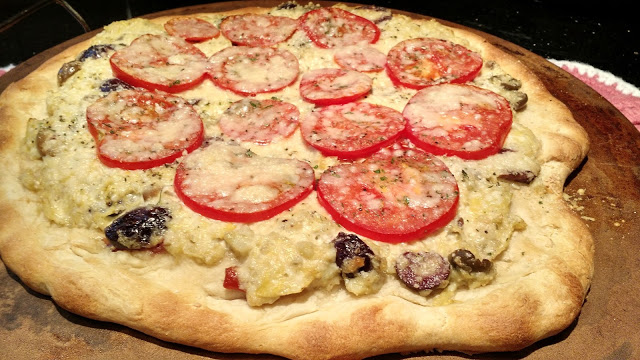 Artichoke pizza